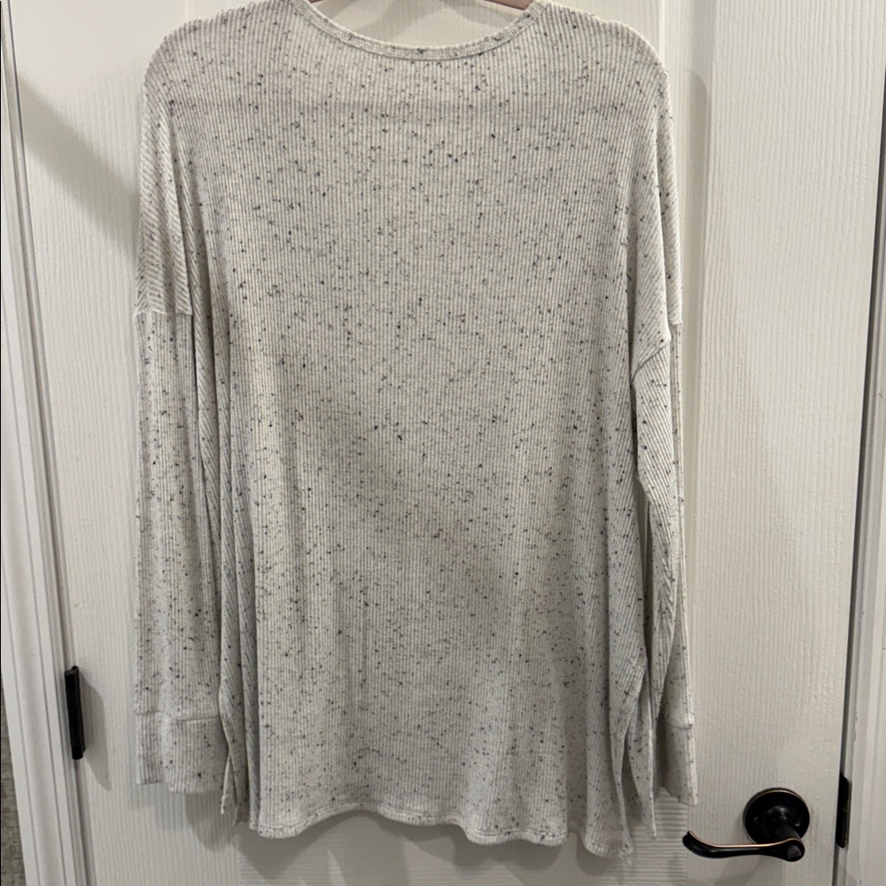 American Eagle Long Sleeve Shirt - Picture 2 of 4
